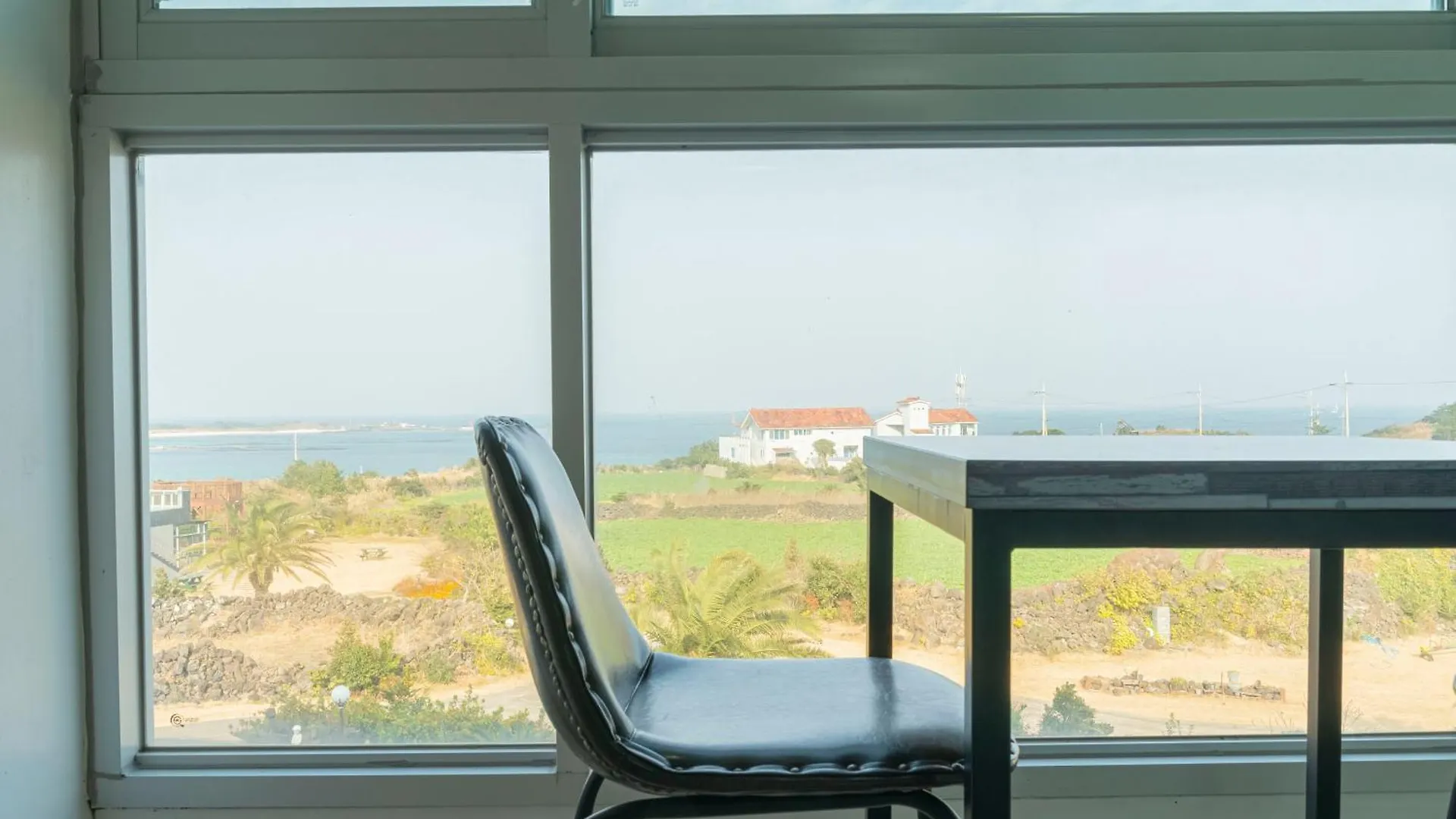 Jeju Amor House Oceanview Oreum Guest house