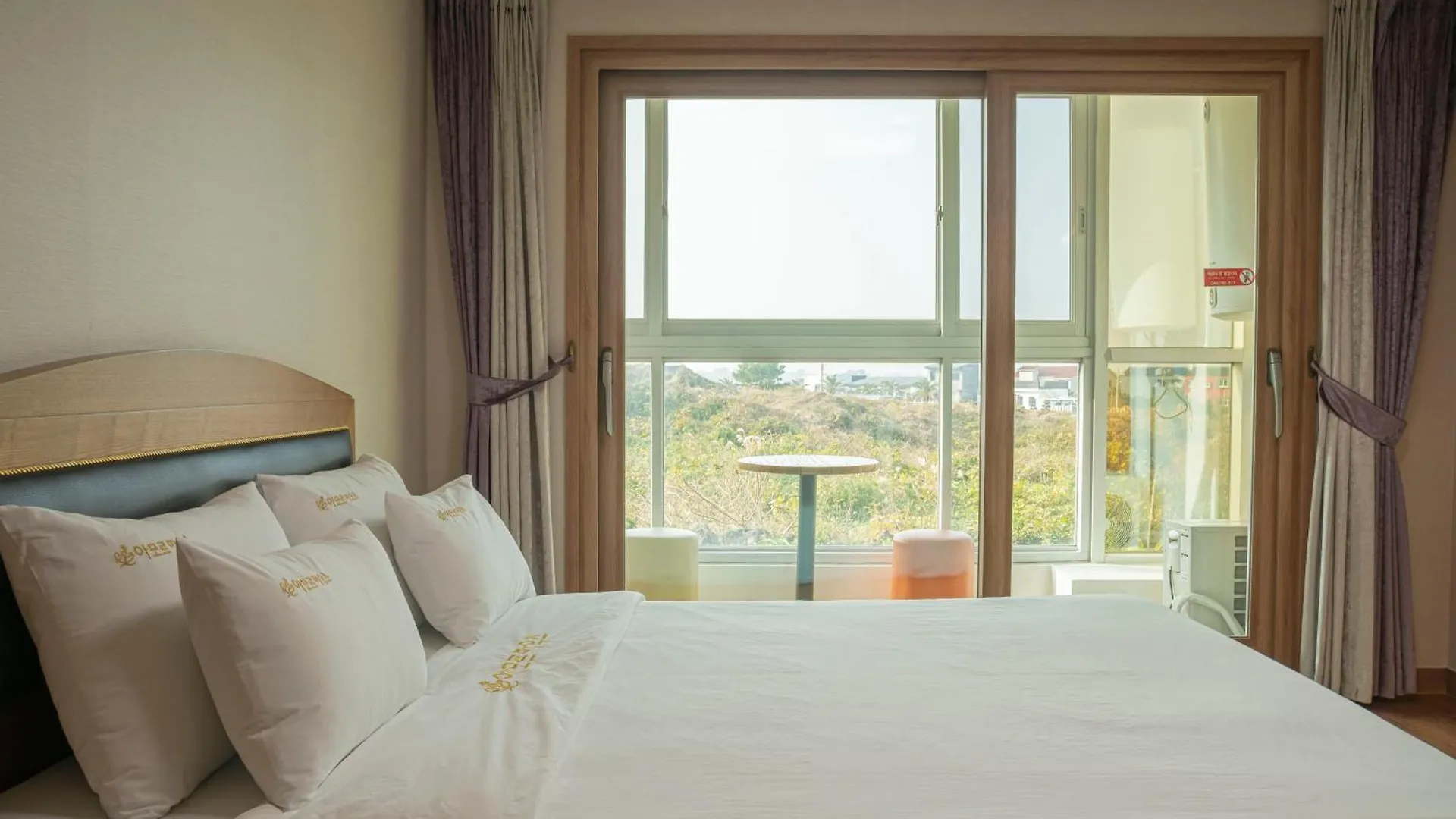 Guest house Jeju Amor House Oceanview Oreum
