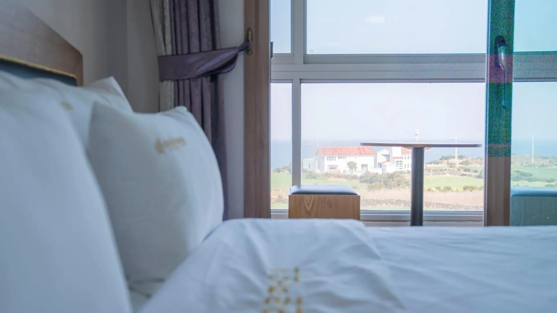 Jeju Amor House Oceanview Oreum 4*,  South Korea