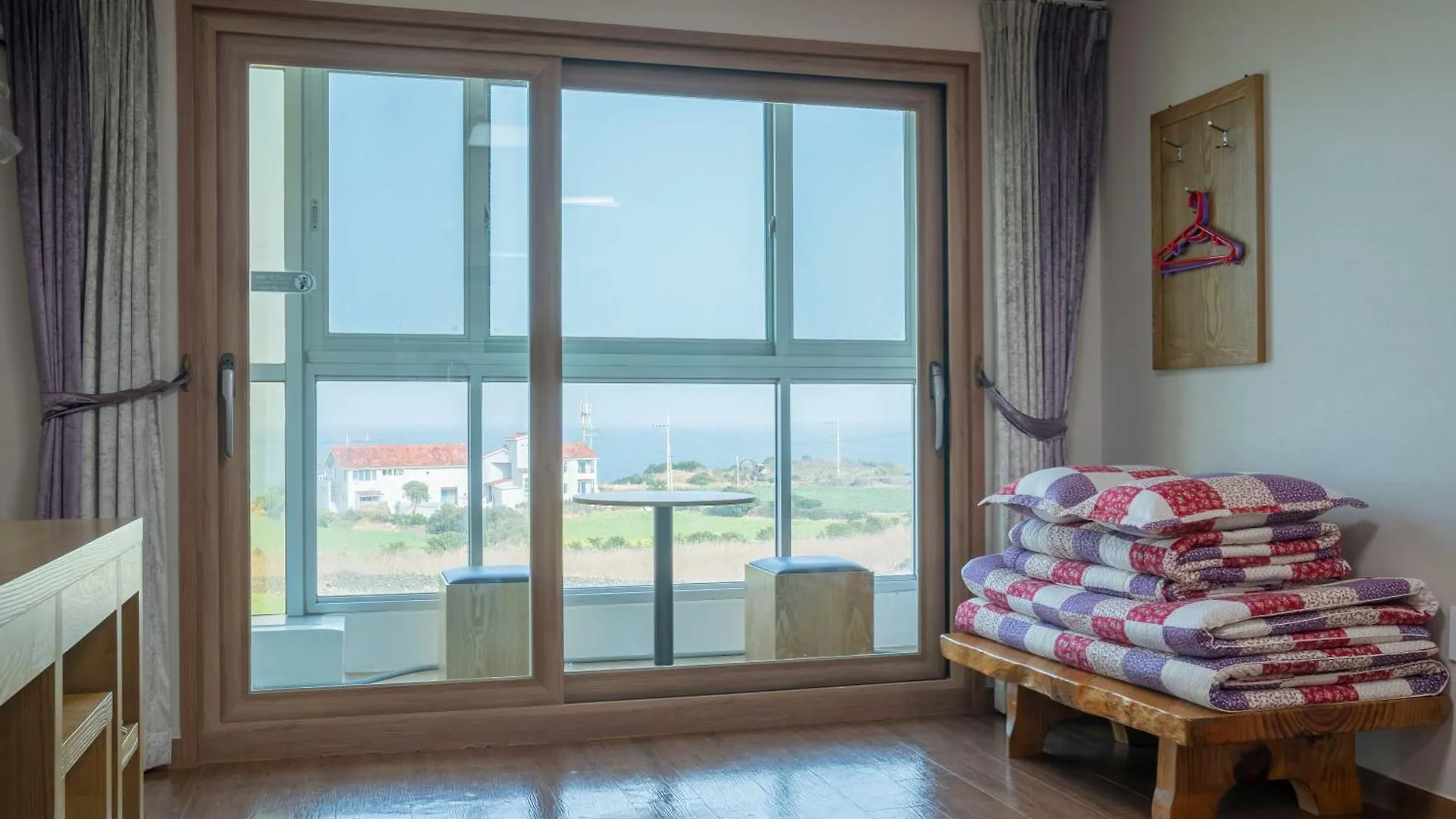 Guest house Jeju Amor House Oceanview Oreum